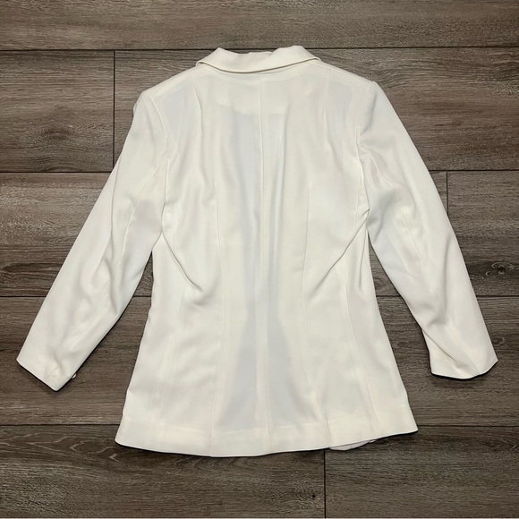 H&M white blazer - Picture 2 of 3